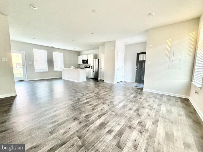 Building Photo - 65 Filbert Dr