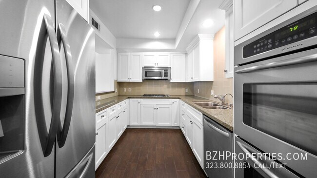 Building Photo - 1050 S Holt Ave