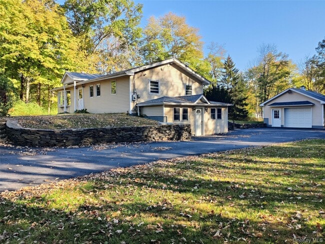 Building Photo - 102 Old Hopewell Rd