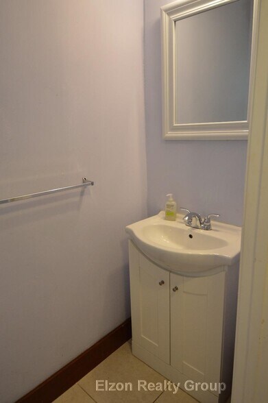 Building Photo - 52 Lane Park