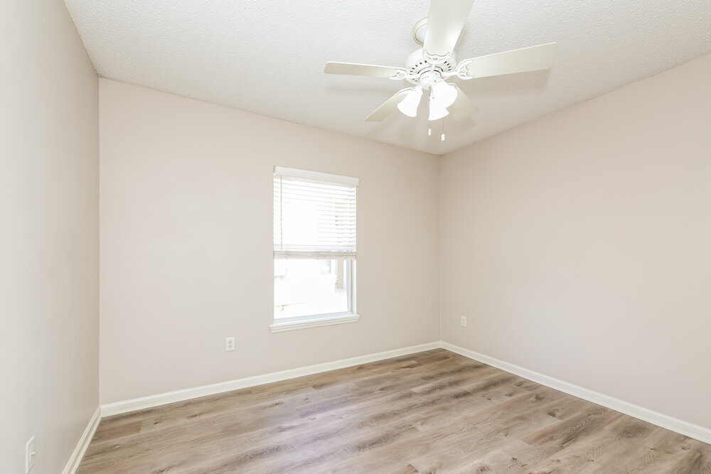 Building Photo - 1302 Ardmore St