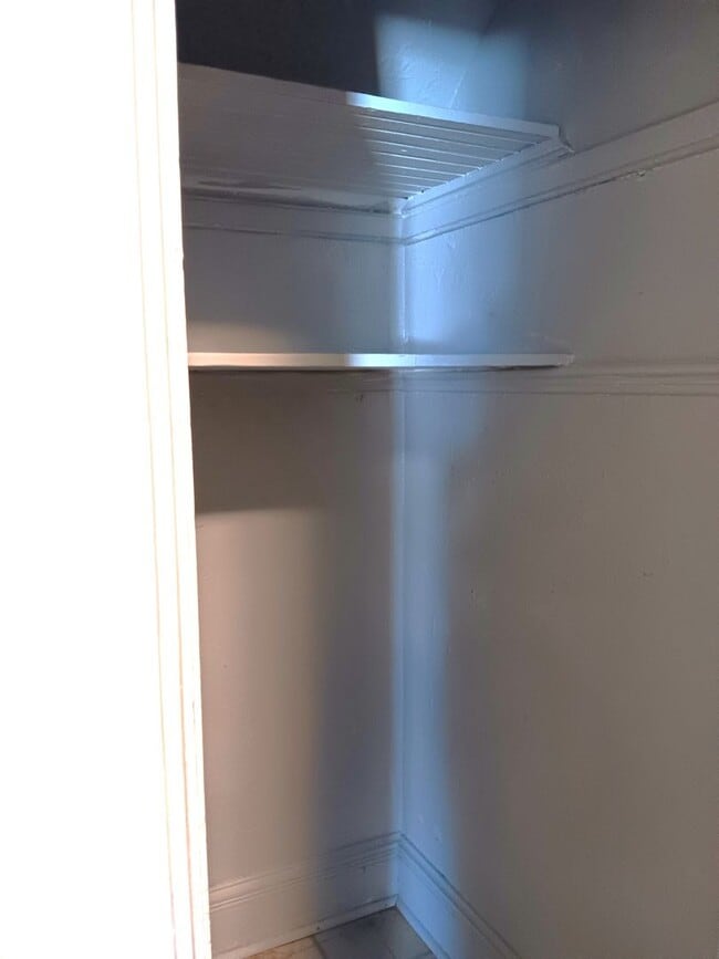 Building Photo - 344 1st St