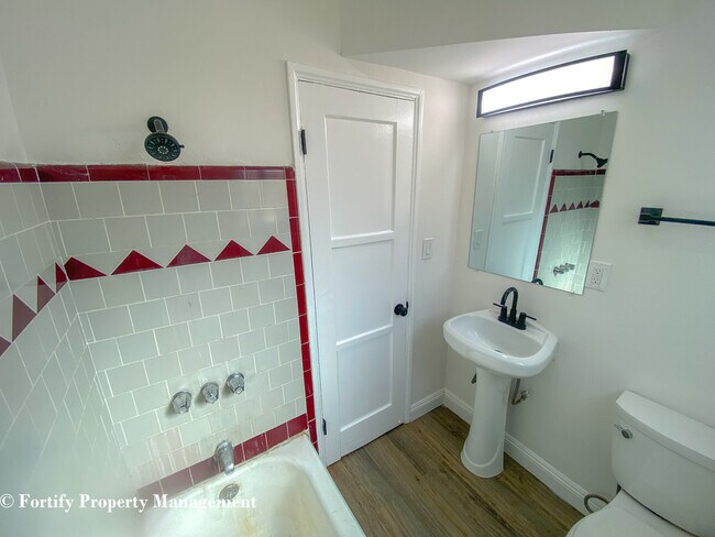 Building Photo - 3403 W 84th Pl