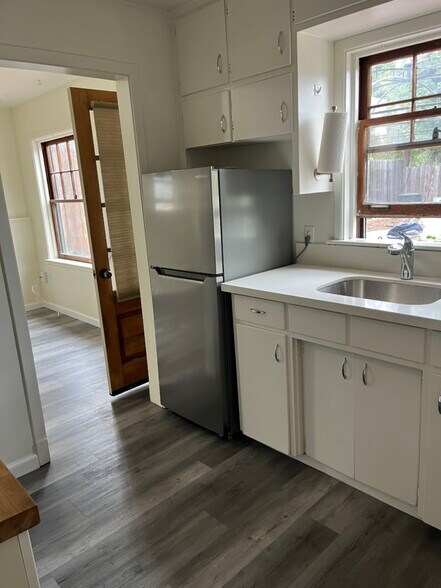 Kitchen - 1931 33rd St