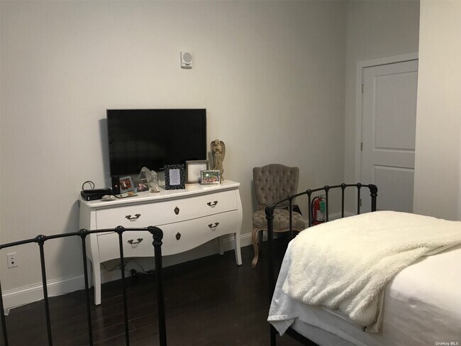 Building Photo - 3 Bryant Ave