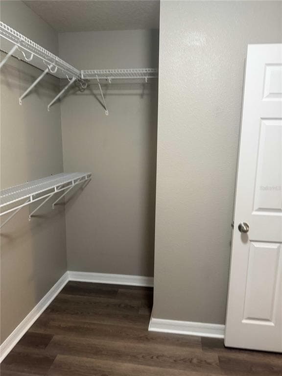 Building Photo - 12030 Silverlake Park Dr