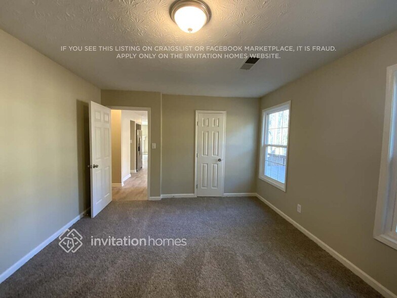 Building Photo - 2071 Hunters Cove Dr