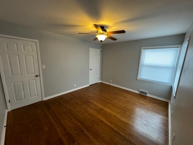 Building Photo - 1245 N 118th St