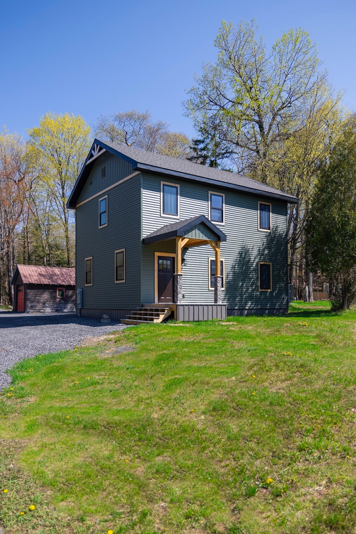 Building Photo - 110 5th St