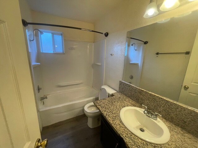 Building Photo - 4360 Twin View Cir