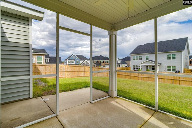 Building Photo - 322 Underhill Dr