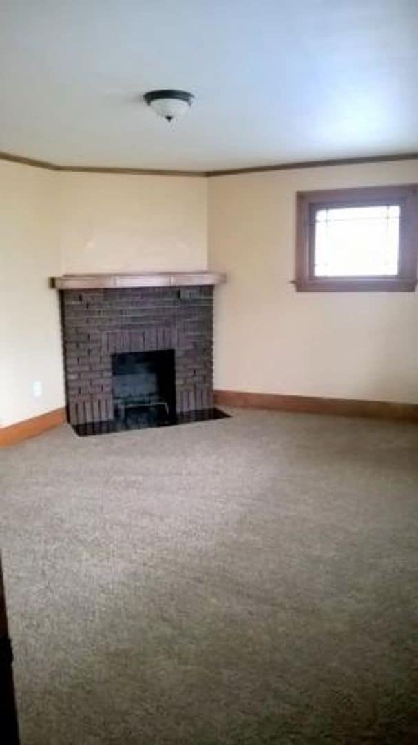 Building Photo - 3421 E 143rd St