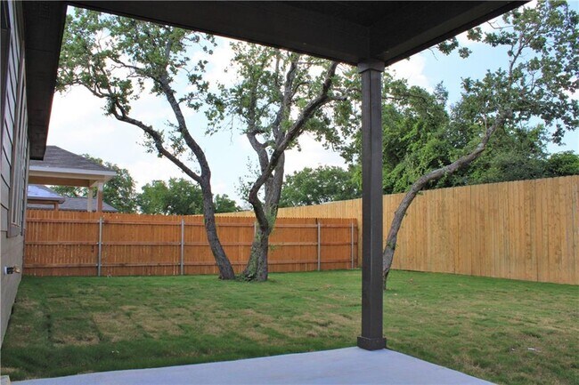 Building Photo - 344 Capstone Rd