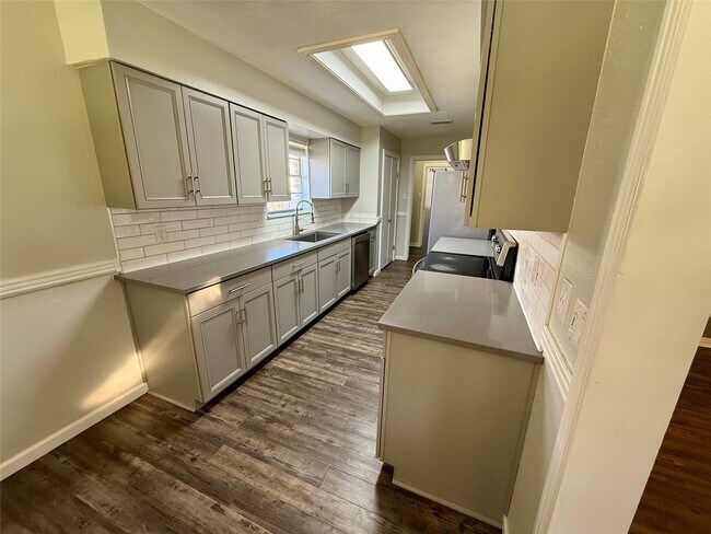 Building Photo - 20407 Fox Haven Ln