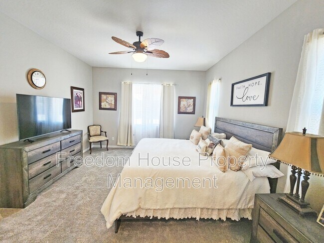 Building Photo - 4901 Fairwood Ct
