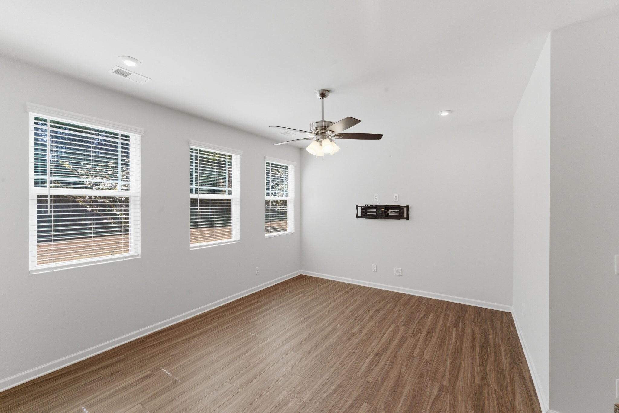 Building Photo - 1324 Galloway Rd