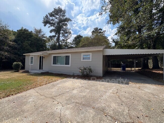 Primary Photo - 5205 Cochran Ave