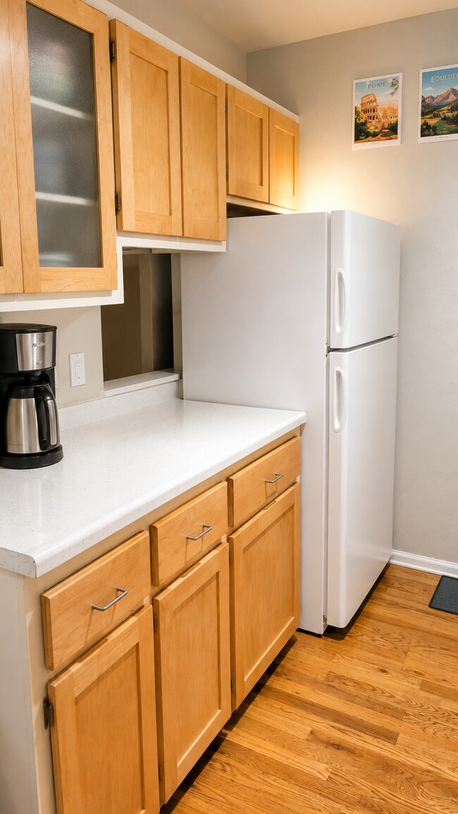 Building Photo - 3250 Oneal Cir