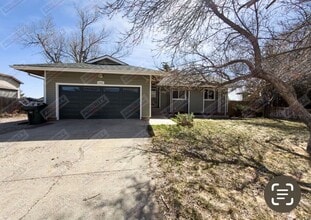 Building Photo - 4-bedroom Home For Rent