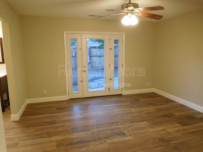 Building Photo - 2877 El Camino Real