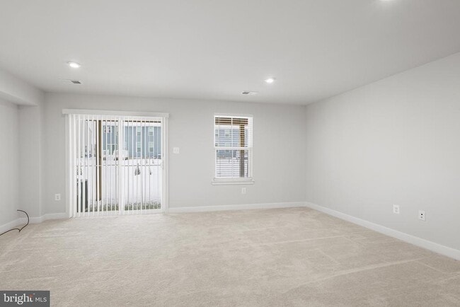 Building Photo - 148 Fletcher Cir