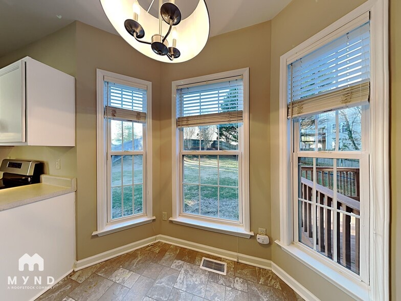 Building Photo - 2509 Kentford Ct