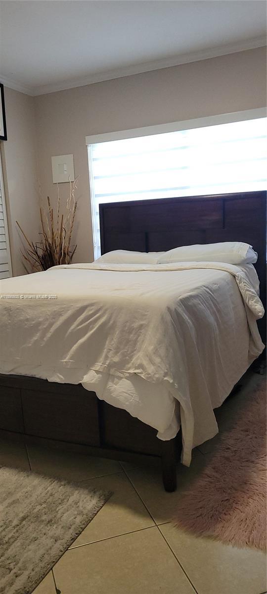 Building Photo - 6021 SW 62nd Pl