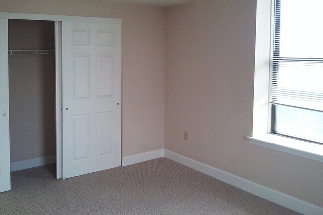 Interior Photo - Kingsbury