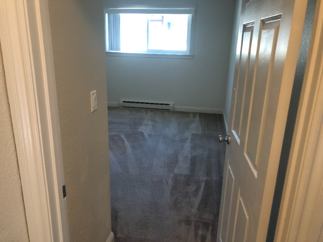 Building Photo - 1342 Palos Verdes Dr