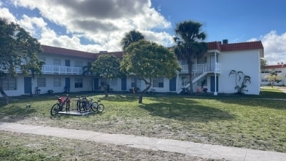 Building Photo - 1335 S Dixie Hwy