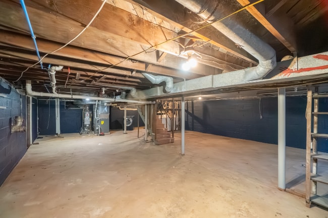 Building Photo - 104 Geissinger Ave