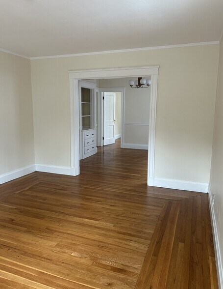 living room - 93 Fairmont St