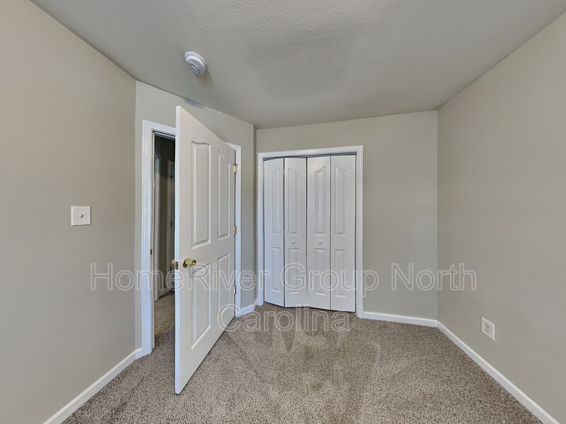 Building Photo - 2152 Burton Run Rd