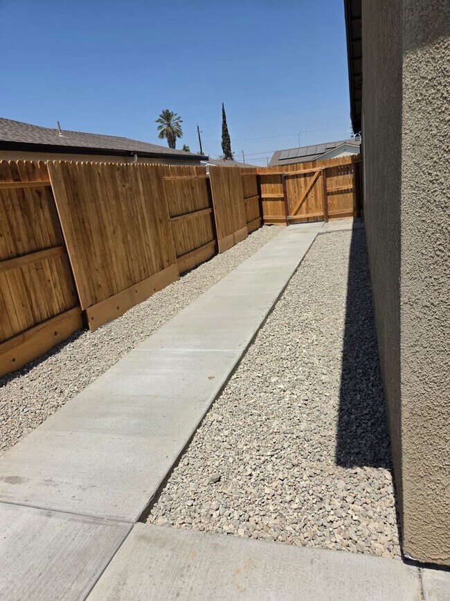 Building Photo - Brand new spacious single family home in Bakersfield - Schedule your tour now!