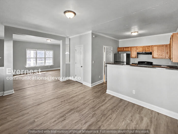 Building Photo - 936 Hall St NW