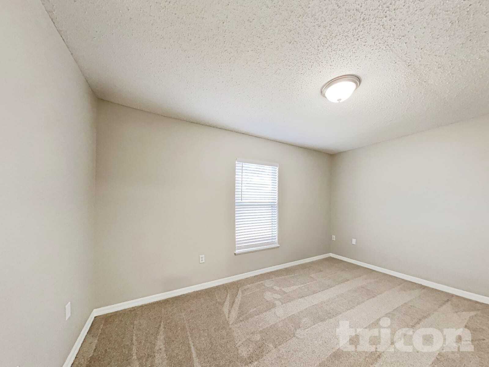 Building Photo - 9312 Thunderbolt Dr