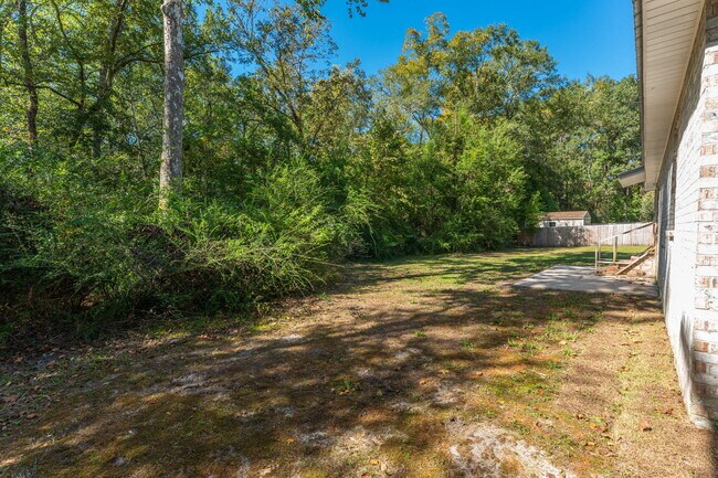 Building Photo - 624 Hill St