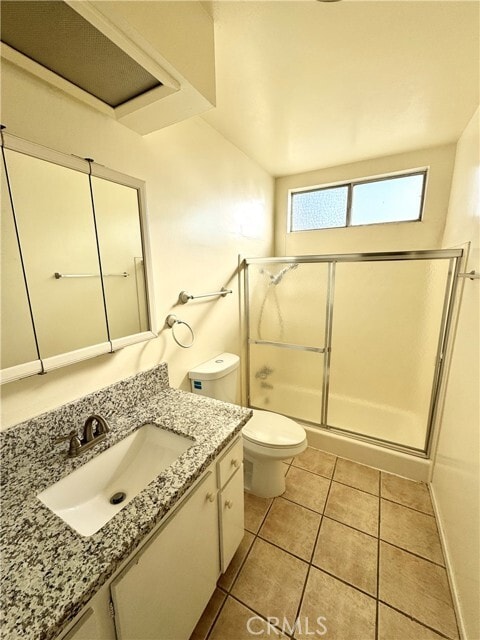 Building Photo - 2591 Hayes Dr