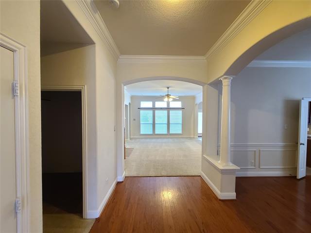 Building Photo - 9729 Stripling Dr