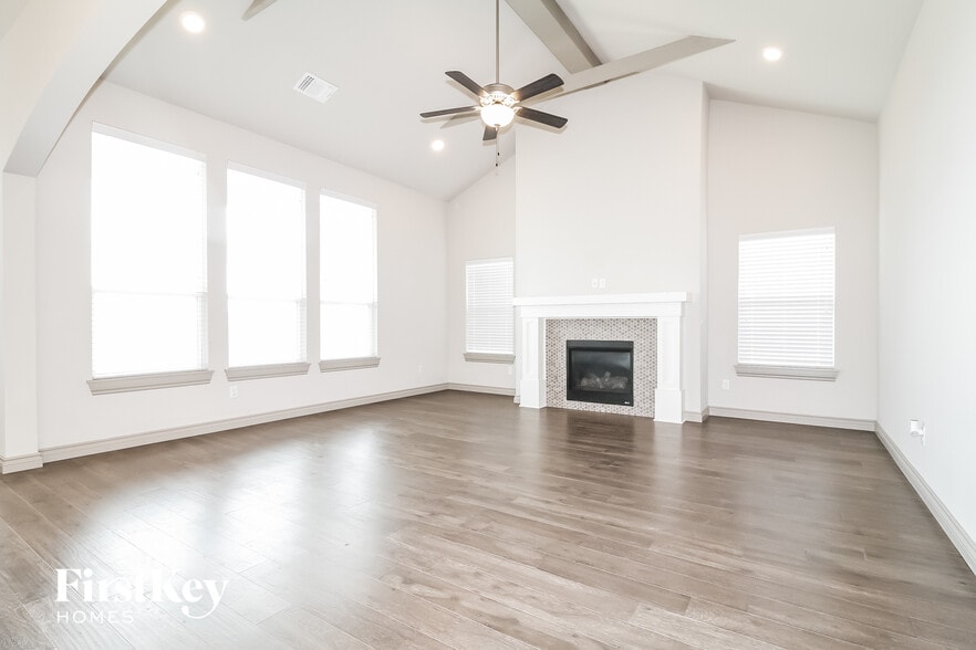 Building Photo - 1628 SW 159th St