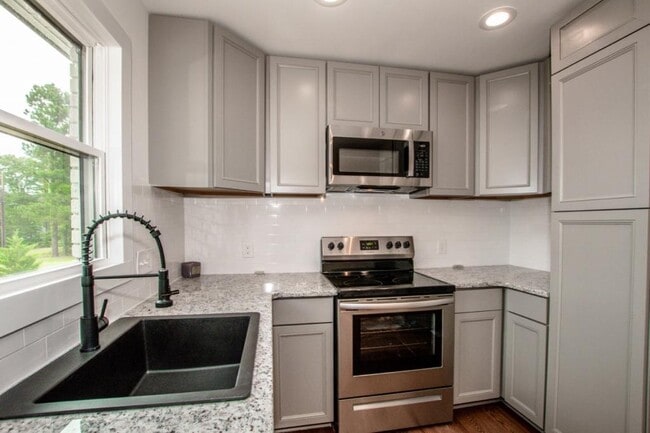 Building Photo - 4892 NC-16