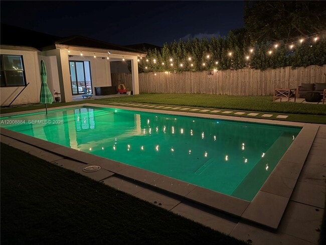 Building Photo - 2945 SE 3rd St