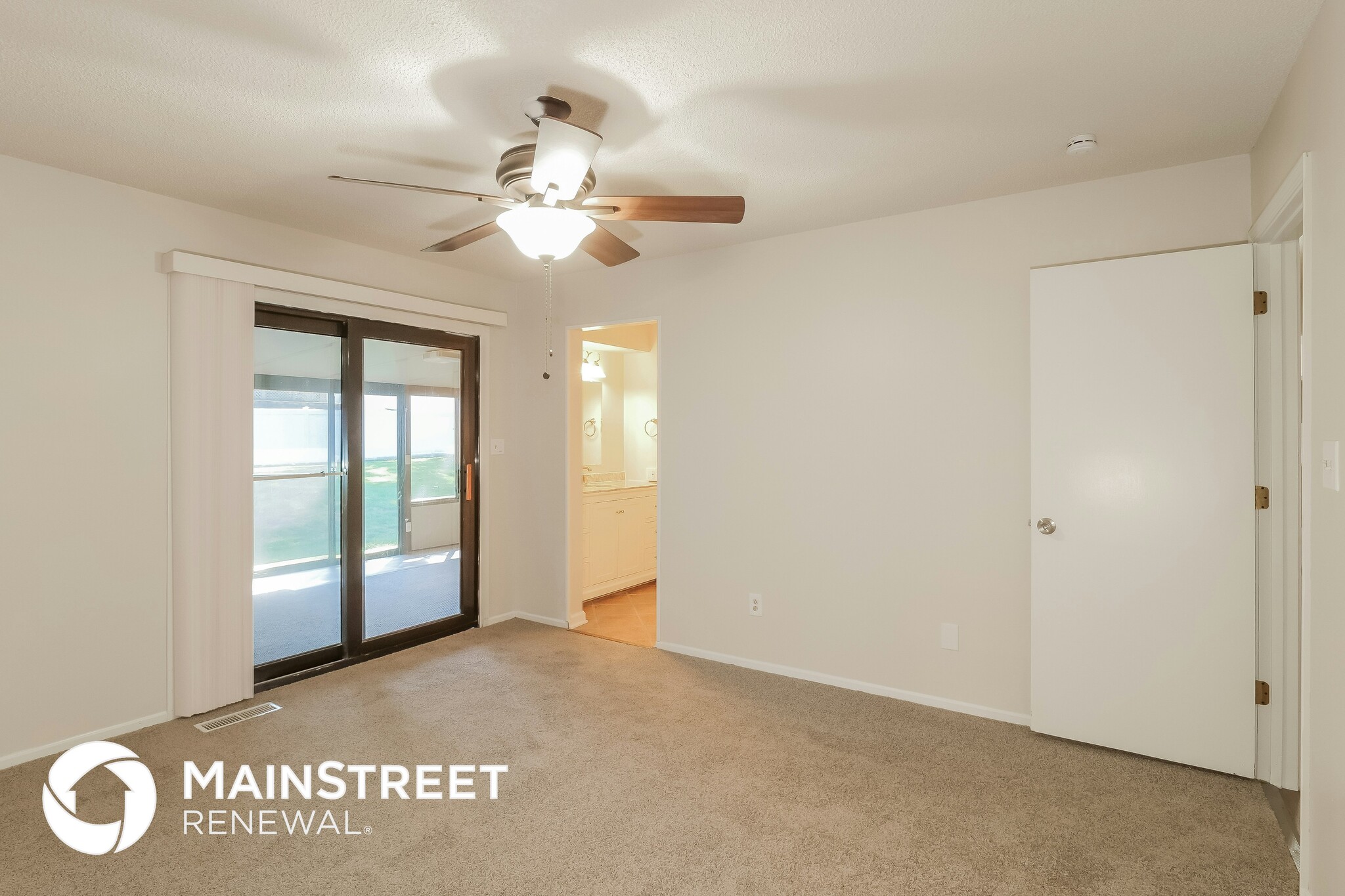 Building Photo - 1815 N Lazy Branch Rd