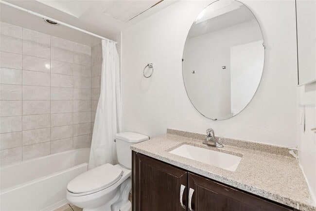 Building Photo - 1048 Buccaneer Dr