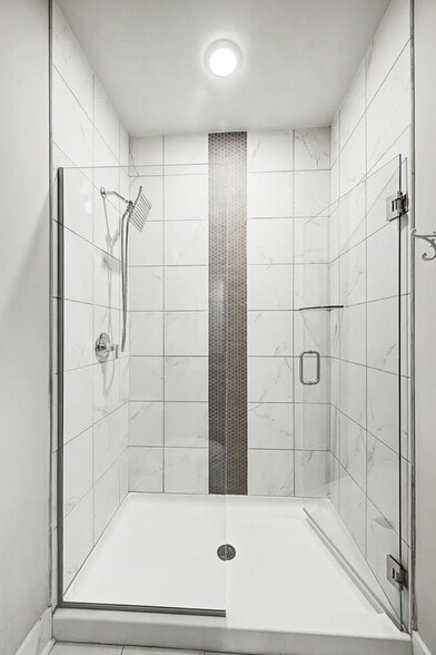 Building Photo - 221 Stonecrest Cir