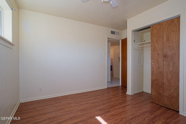 Building Photo - 1508 Oakdale St