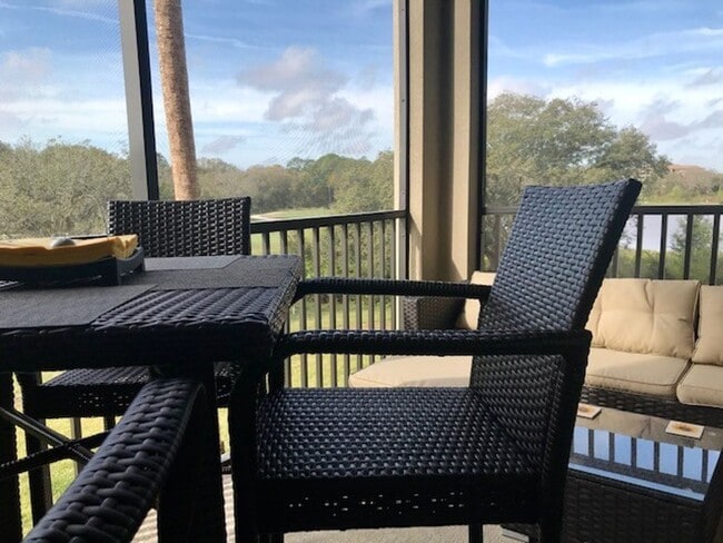 Building Photo - 2/2/ CONDO AVAILABLE NOV, DEC,@ THE  LAKEW...