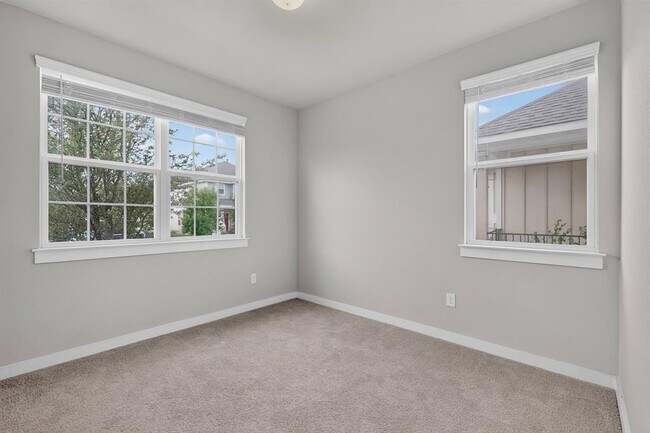 Building Photo - 116 Appleberry Ln