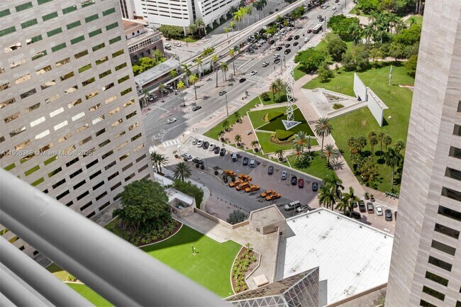 Building Photo - 335 S Biscayne Blvd