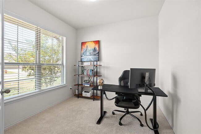 Building Photo - 211 Brookside St